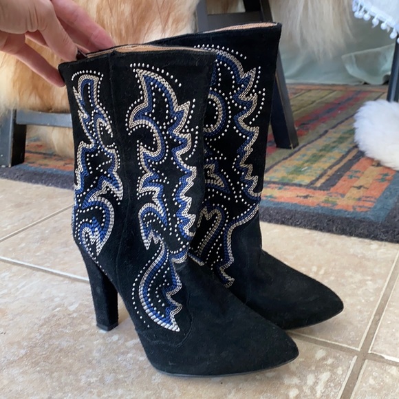 GORGEOUS suede heeled black cowboy boots with studs and blue & silver embroidery - Picture 1 of 6
